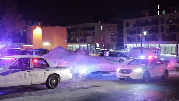 Canadian police respond to shootings at Quebec City mosque. (Twitter)